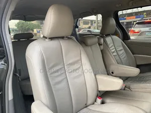 Toyota Sienna XLE 7 Passenger 2011 Gray