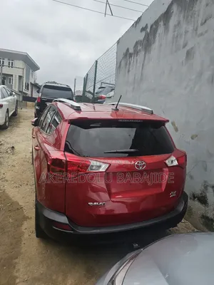 Toyota RAV4 LE 4dr SUV (2.5L 4cyl 6A) 2015 Red