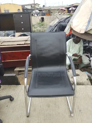 Executive Office Visitor Chair (Black)