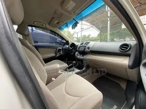 Toyota RAV4 2007 White