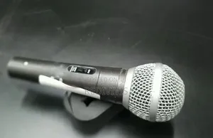 Wired Dynamic Vocal Microphone - Metal Mesh, on/Off + Stand Clip