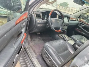 Lexus LX 570 AWD 2015 Gray