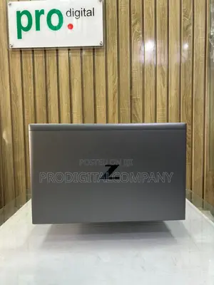 Laptop HP ZBook Firefly G8 16GB Intel Core I7 SSD 512GB