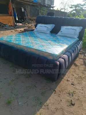 Quality 6x6ft Bubble Bedframe With One Side Drawer