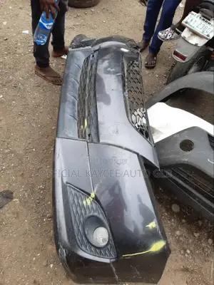Front Bumper Matrix Se 2010
