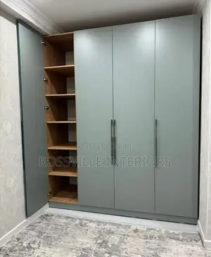 7ft by 10ft Highgloss Wardrobe