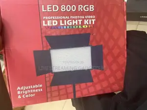 Led 800 RGB Led Light Kit With Stand