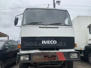 Iveco Hiab 10 Bolt