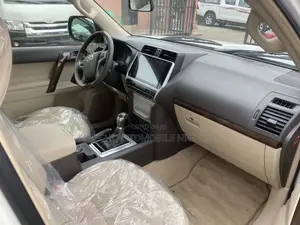 Toyota Land Cruiser Prado 2020 White