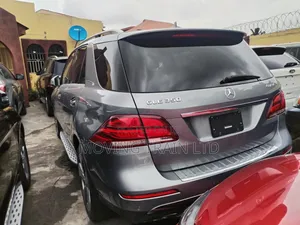 Mercedes-Benz GLE-Class GLE 350d 4MATIC 2017 Gray