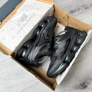 New Balance Abzorb 2000 “Triple Black”
