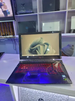 Laptop HP Omen 15-Dh002nr 16GB Intel Core I7 SSD 512GB
