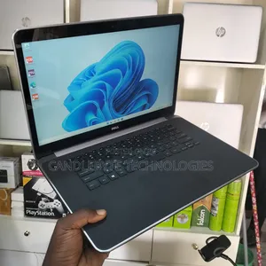 Laptop Dell XPS 15 (9530) 16GB Intel Core i7 SSD 256GB