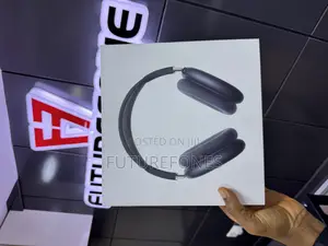 Brand New Apple Airpodmax