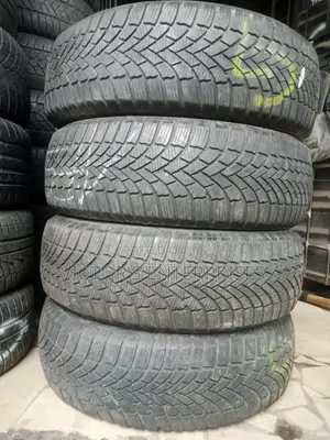 225/65 R 17 Bridgestone Tires