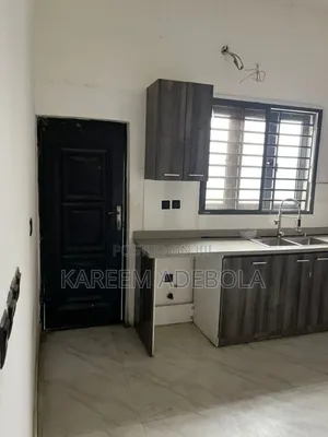 Furnished 4bdrm Duplex in King Size Estate for rent