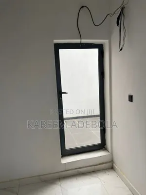 Furnished 4bdrm Duplex in King Size Estate for rent