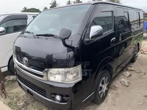 Toyota HiAce 2016 Black