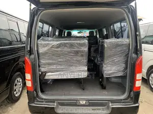 Toyota HiAce 2016 Black