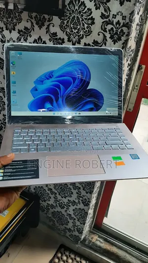 Laptop HP 14S 8GB Intel Core I3 HDD 320GB