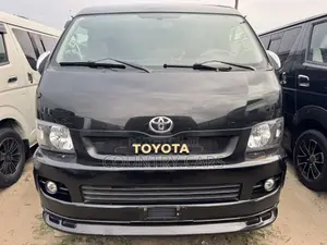 Toyota HiAce 2010 Black