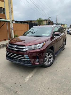 Toyota Highlander XLE 4dr SUV (3.5L 6cyl 6A) 2015 Red