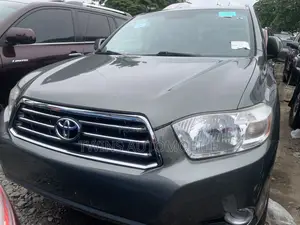 Toyota Highlander Limited 2010 Green