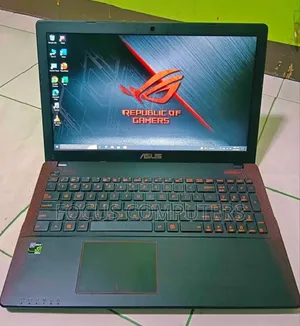 Laptop Asus X550JK 12GB Intel Core i5 HDD+SSD 1T