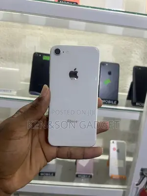 Apple iPhone 8 64 GB White