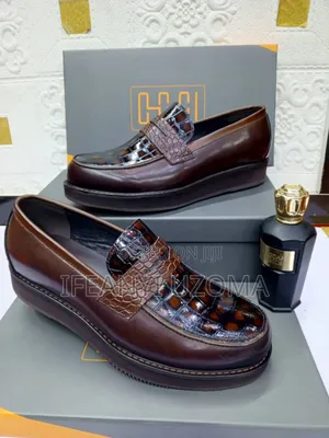 Classic Leather Flat Sole Shoes