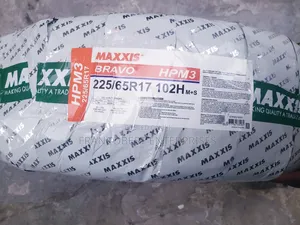 225/65r17 Maxxis Tire