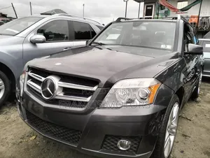 Mercedes-Benz GLK-Class 2010 Gray