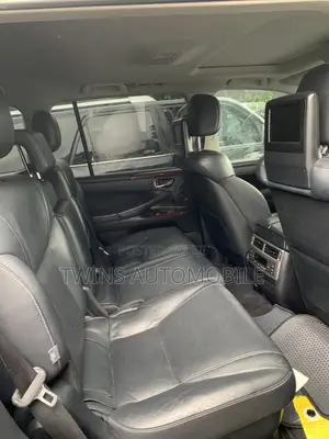 Lexus LX 570 (5 seats) AWD 2016 Gray