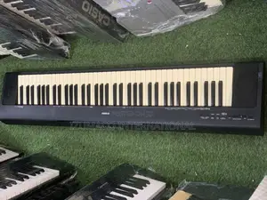 Yamaha Np30 With 76-Key Portable Grand