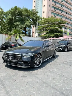 Mercedes Maybach S-580 for Rent