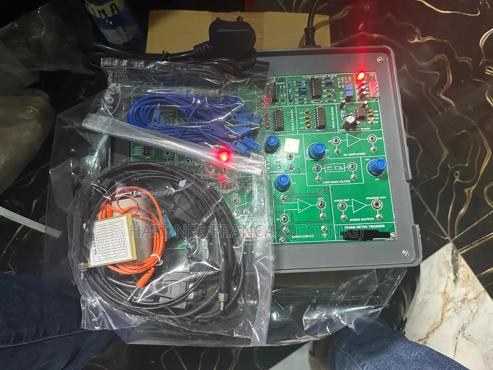 Fiber Optic Communication Trainer
