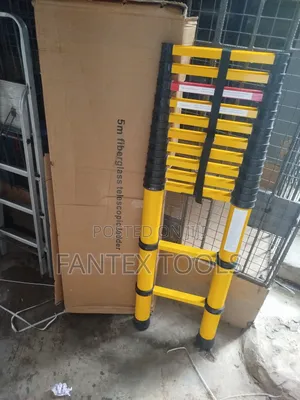 Fiberglass Telescopic Ladder 5 Metres.