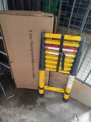 Fiberglass Telescopic Ladder 3.5 Metres.