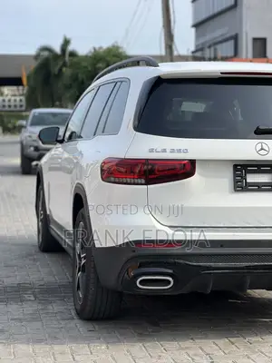 Mercedes-Benz GLB-Class GLB 250 4MATIC 2021 White
