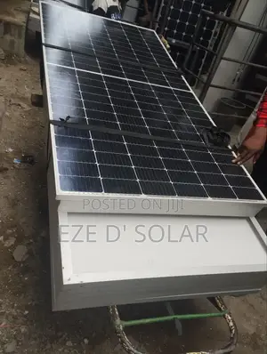 600w Jinko Solar Panel