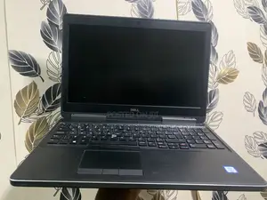 Laptop Dell Precision 7510 16GB Intel Core i7 SSD 512GB
