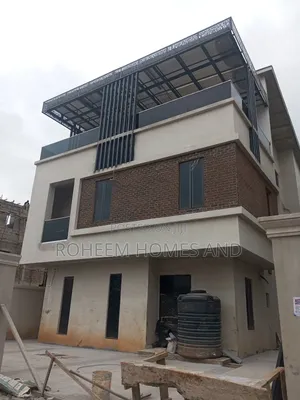 5bdrm Duplex in Secured Area, Ikeja GRA for sale