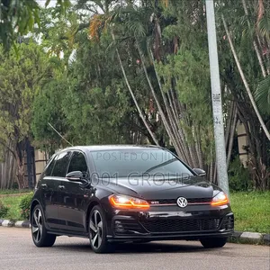 Volkswagen Golf 1.4T TSI FWD 2020 Black
