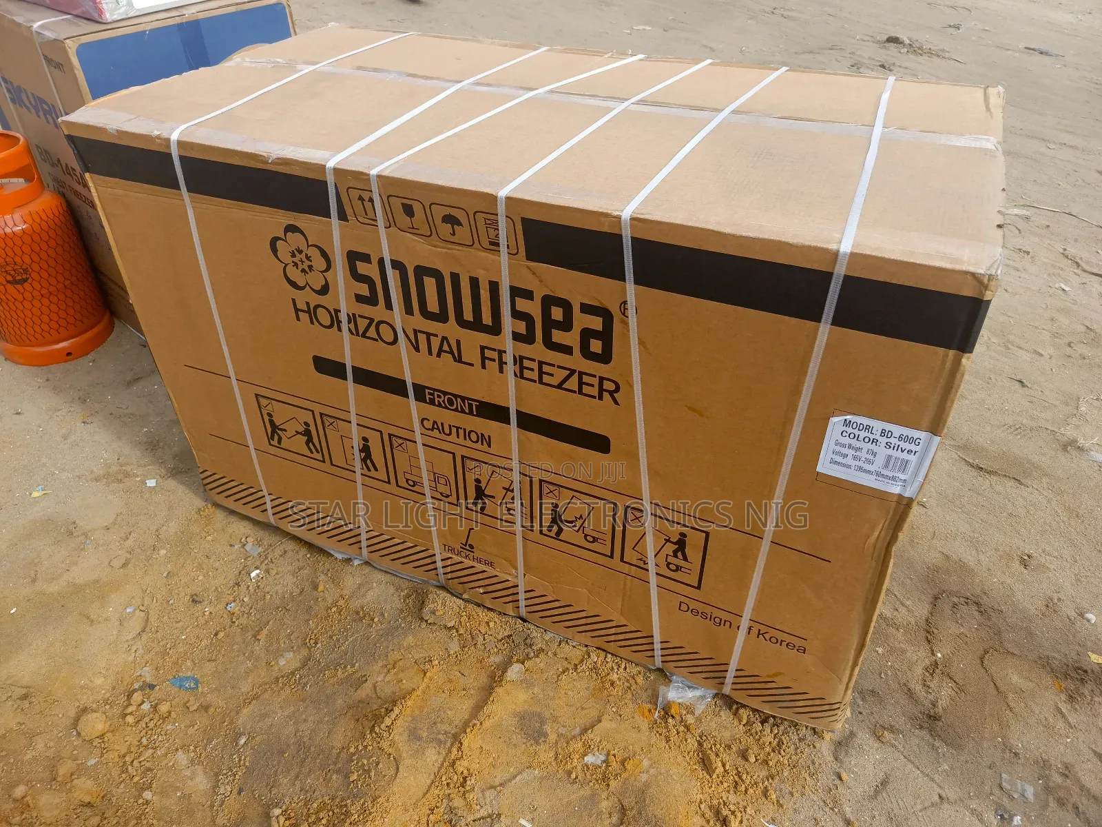 Double Door Freezer Model 600 G