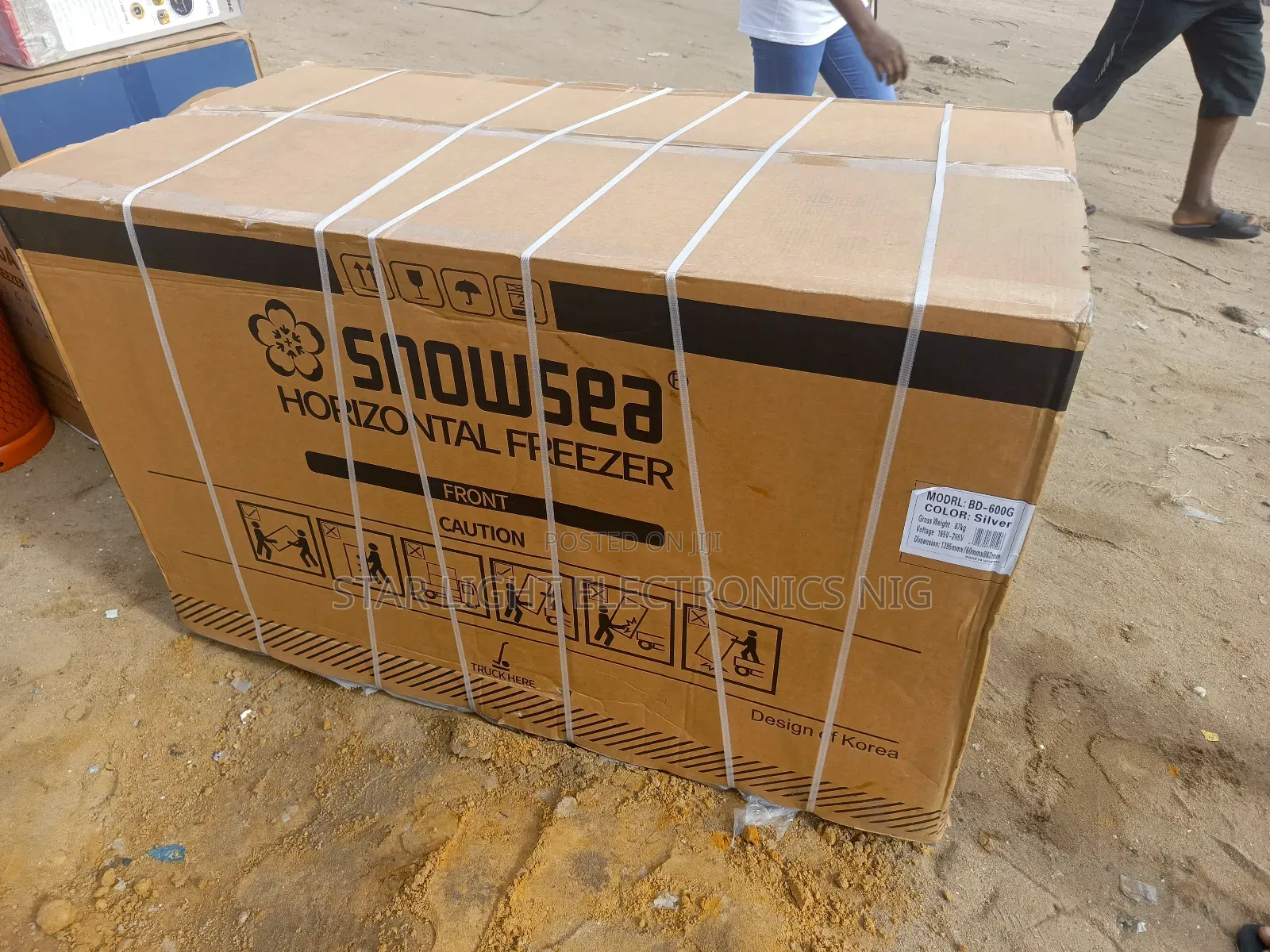 Double Door Freezer Model 600 G