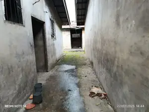 1bdrm Block of Flats in Eleme for sale