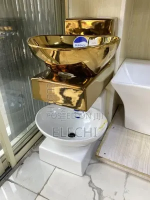 Gold Hanging Basin