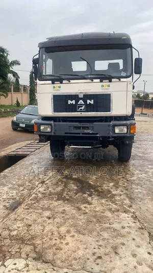 Man Diesel 4 × 4 19-362 Head Truck