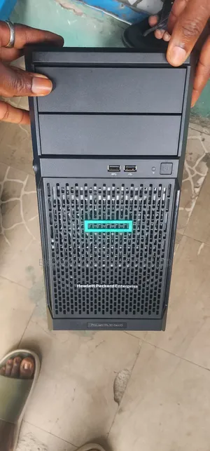 Server HP ProLiant ML30 G10 E-2224 16GB Intel Xeon HDD 1T