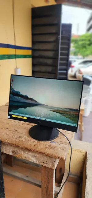 Desktop Computer Dell OptiPlex 7460 8GB Intel Core I5 SSD 256GB